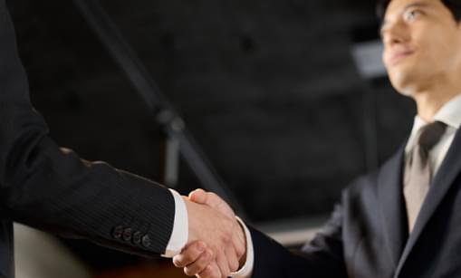 収益UPと業務軽減を同時に実現！全国約5,100社との代理店契約の実績！